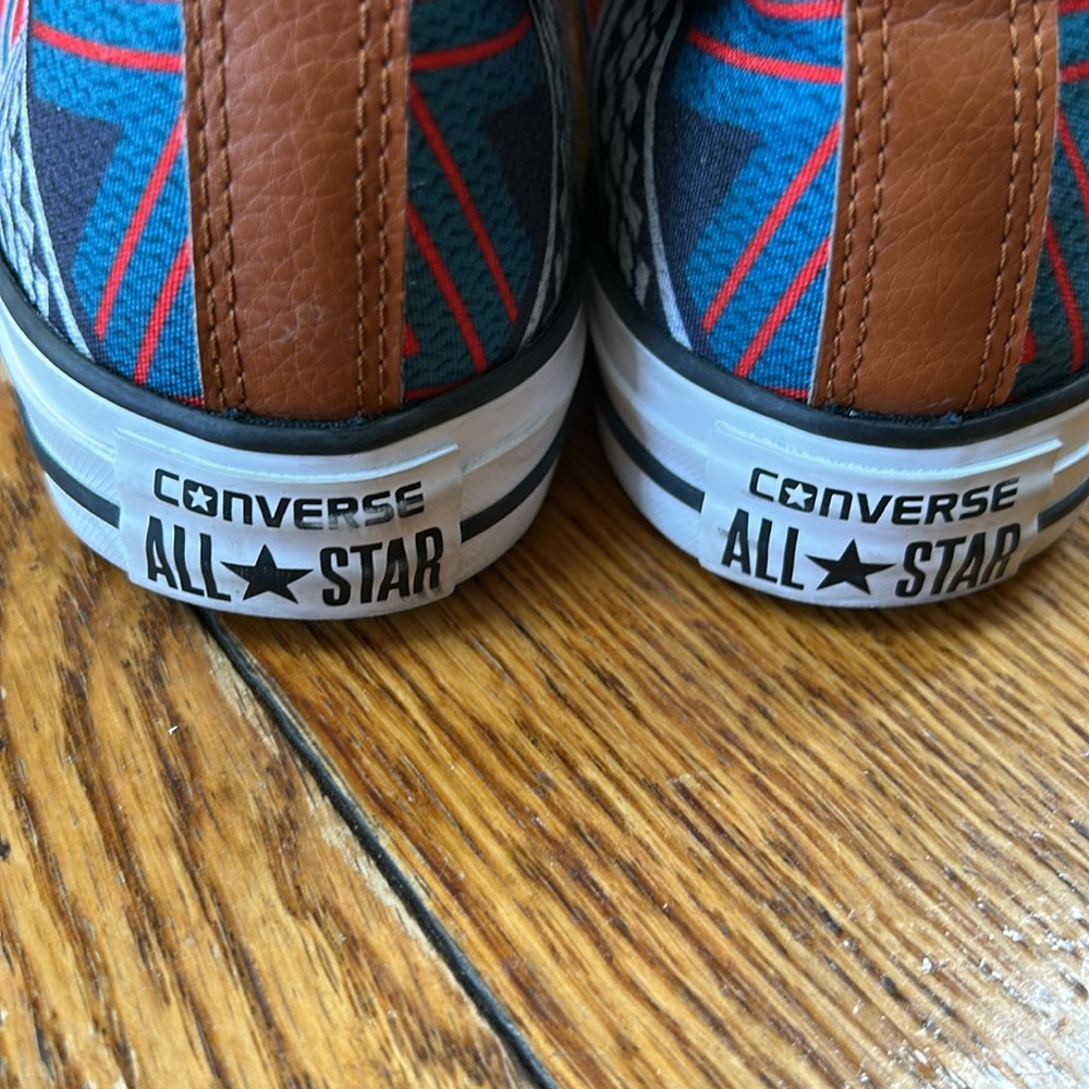Converse Chuck Taylor All Stars Festival Geo pattern. Great condition. Women’s 8 - Picture 2 of 12